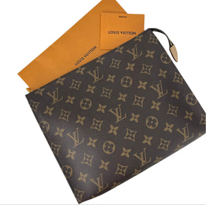Louis Vuitton toiletry 26
