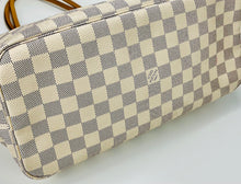 Load image into Gallery viewer, Louis Vuitton neverfull MM damier azur with pochette