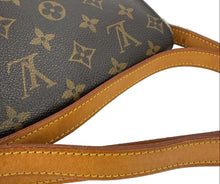 Load image into Gallery viewer, Louis Vuitton musette salsa in monogram