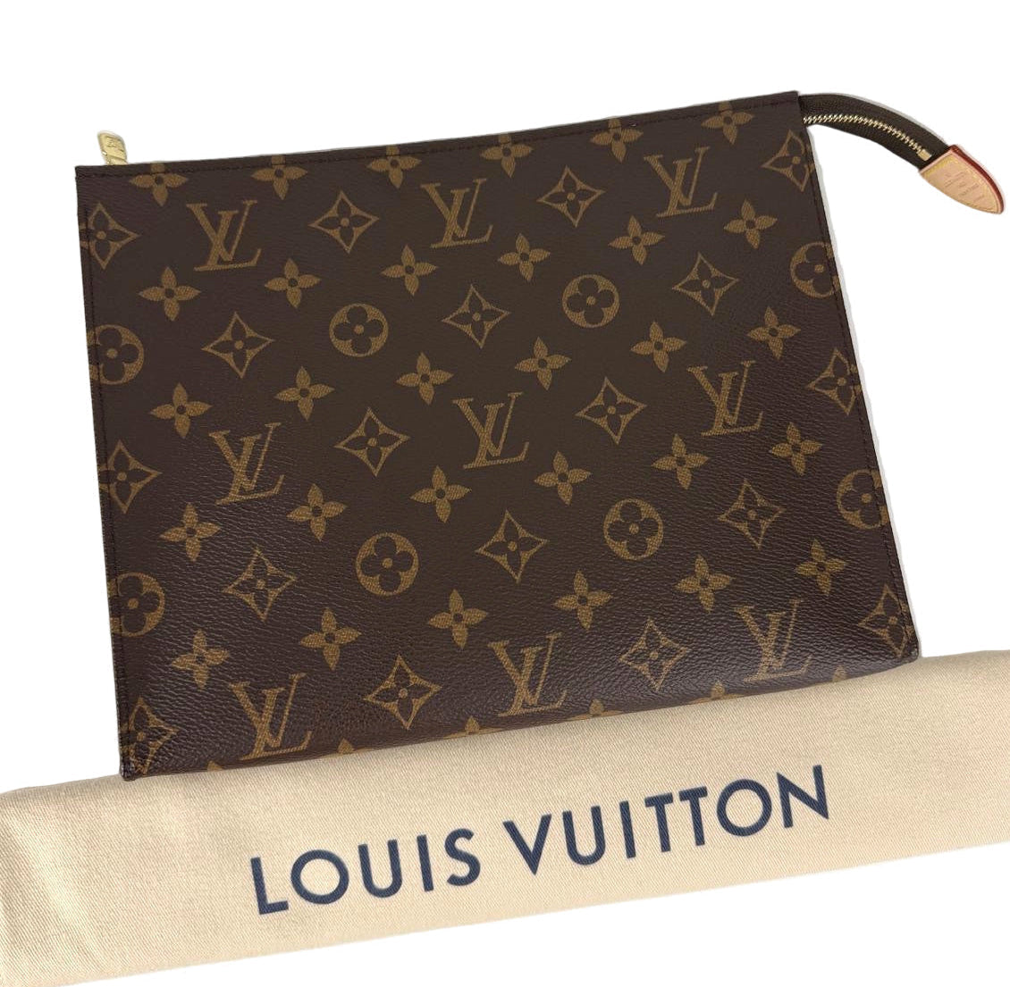 Louis Vuitton toiletry 26