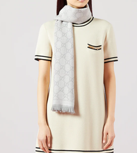 Load image into Gallery viewer, Gucci GG jacquard knitted scarf silver grey
