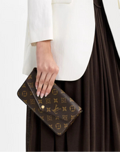 Load image into Gallery viewer, Louis Vuitton pochette felicie in monogram canvas