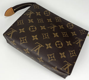 Louis Vuitton toiletry pouch 19