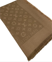 Load image into Gallery viewer, Louis Vuitton classique caramel monogram shawl