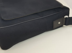 Louis Vuitton damier geant messenger bag