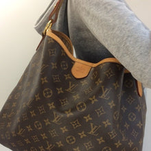 Load image into Gallery viewer, Louis Vuitton delightful MM