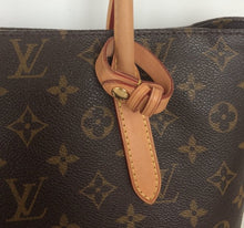 Load image into Gallery viewer, Louis Vuitton raspail PM
