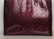 Load image into Gallery viewer, Louis Vuitton Vernis Wilshire GM