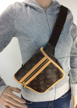 Load image into Gallery viewer, Louis Vuitton bosphore waist bag funny pack