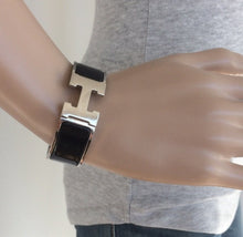 Load image into Gallery viewer, Hermes Clic Clac H bracelet