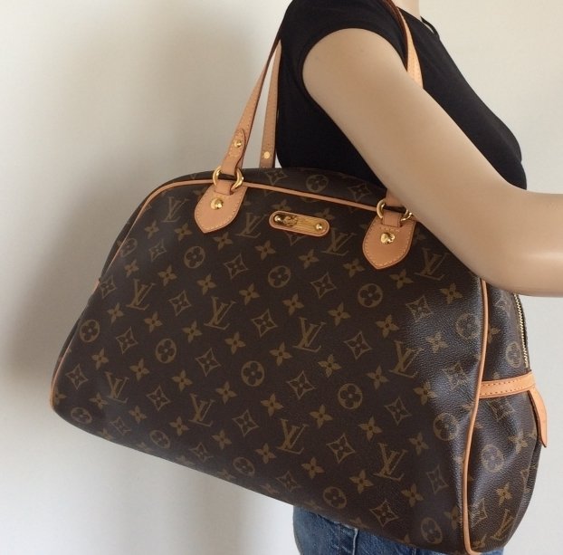 Louis Vuitton monogram shine shawl brown/gold – Lady Clara's Collection