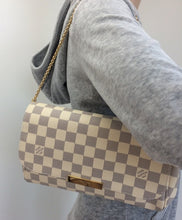 Load image into Gallery viewer, Louis Vuitton favorite MM azur