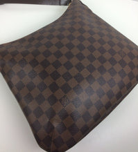 Load image into Gallery viewer, Louis Vuitton bloomsbury pm