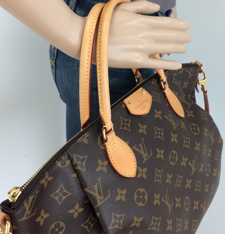 Louis Vuitton Turenne Handbag 358876