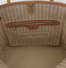 Load image into Gallery viewer, Louis Vuitton Neverfull PM with pochette