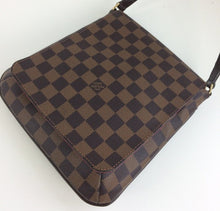 Load image into Gallery viewer, Louis Vuitton musette salsa damier