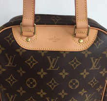 Load image into Gallery viewer, Louis Vuitton excursion bag