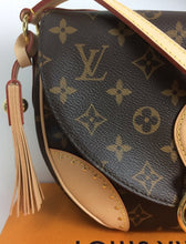 Load image into Gallery viewer, Louis Vuitton st cloud monogram