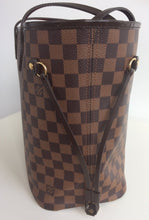 Load image into Gallery viewer, Louis Vuitton neverfull MM damier