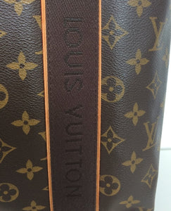 Louis Vuitton beaubourg monogram unisex