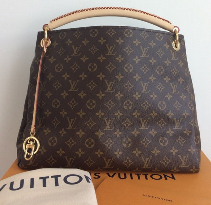 Louis Vuitton artsy MM