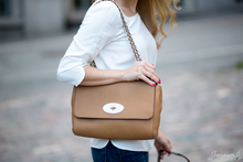 Load image into Gallery viewer, Mulberry medium Lily in deer brown