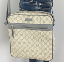 Load image into Gallery viewer, Gucci supreme unisex messenger
