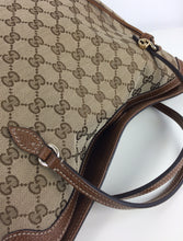 Load image into Gallery viewer, Gucci GG classic bree convertible bag