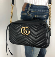 Load image into Gallery viewer, Gucci GG marmont small camera bag