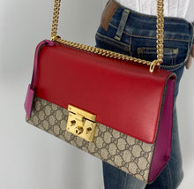 Load image into Gallery viewer, Gucci GG supreme medium padlock bag