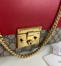 Load image into Gallery viewer, Gucci GG supreme medium padlock bag