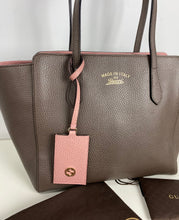 Load image into Gallery viewer, Gucci small swing tote bag