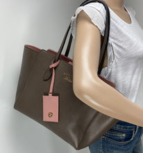 Load image into Gallery viewer, Gucci small swing tote bag