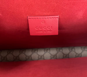 Gucci dionysus supreme GG medium shoulder bag
