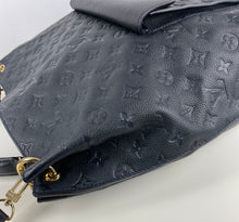 Load image into Gallery viewer, Louis Vuitton metis hobo in empreinte leather
