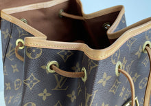 Load image into Gallery viewer, Louis Vuitton montsouris GM