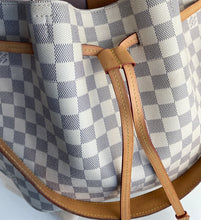 Load image into Gallery viewer, Louis Vuitton girolata in damier azur
