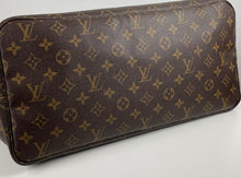 Load image into Gallery viewer, Louis Vuitton neverfull GM monogram
