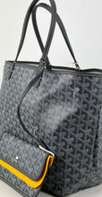 Load image into Gallery viewer, Goyard st Louis pm tote with pochette grey