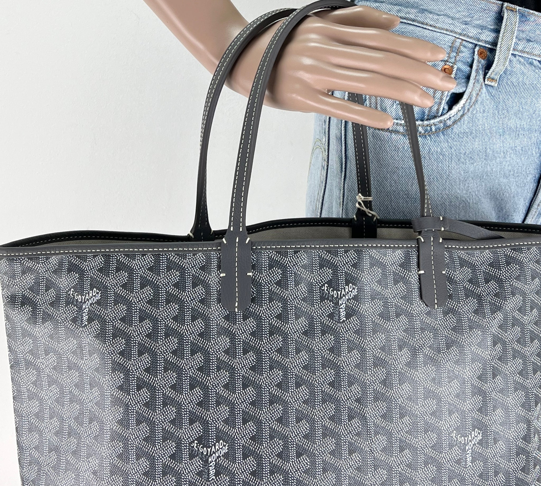 Goyard st Louis pm tote with pochette grey – Lady Clara's Collection
