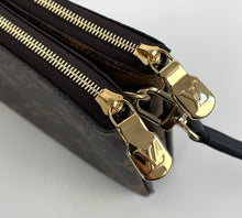 Load image into Gallery viewer, Louis Vuitton double zip pochette giant reverse and monogram