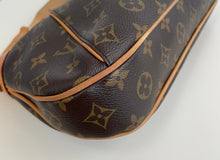 Load image into Gallery viewer, Louis Vuitton Thames pm in monogram