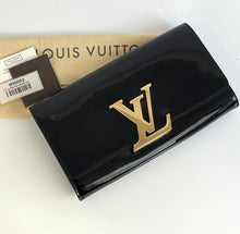 Load image into Gallery viewer, Louis Vuitton Louise clutch