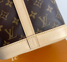Load image into Gallery viewer, Louis Vuitton petit noe in monogram