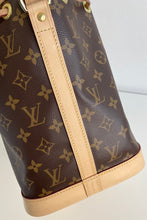 Load image into Gallery viewer, Louis Vuitton petit noe in monogram
