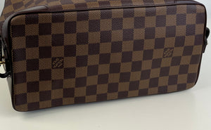 Louis Vuitton vaslav toiletry in damier ebene