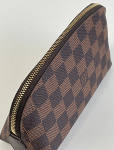 Louis Vuitton cosmetic pouch in damier
