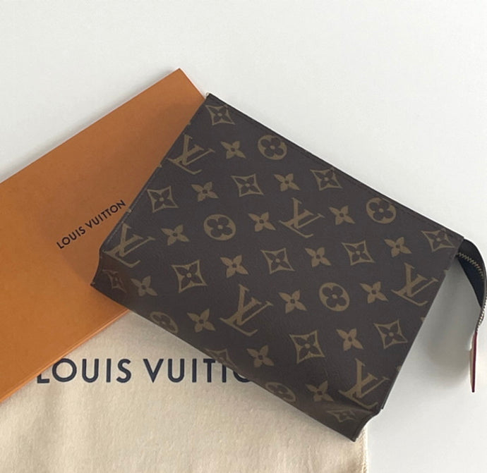 Louis Vuitton toiletry pouch 19