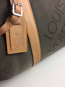 Louis Vuitton attaquant weekend or sports bag