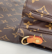 Load image into Gallery viewer, Louis Vuitton pochette metis in monogram